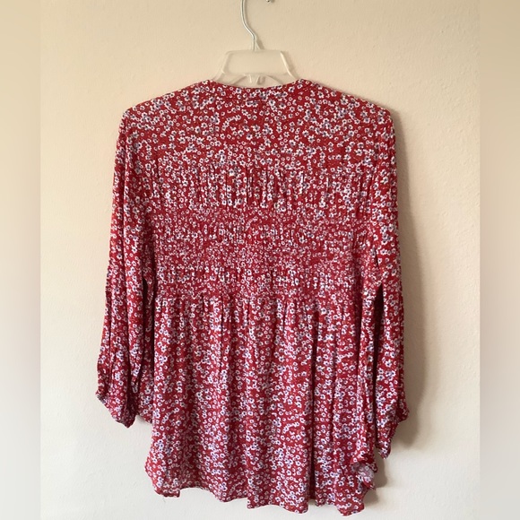 New Floral prints Tops Gorgeous - Picture 4 of 6